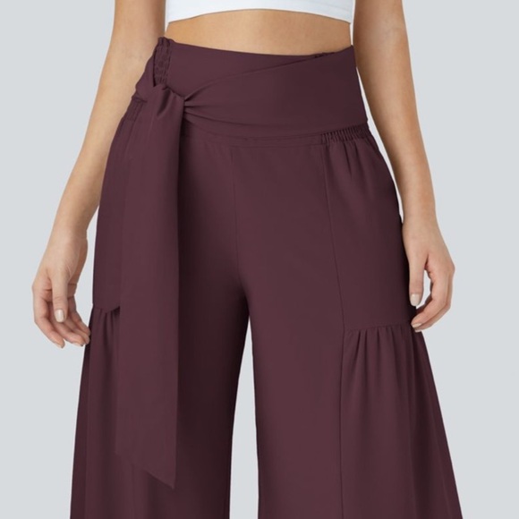 Halara breezeful flowy, wide leg pants in gorgeous burgundy color, medium, new - Picture 2 of 11